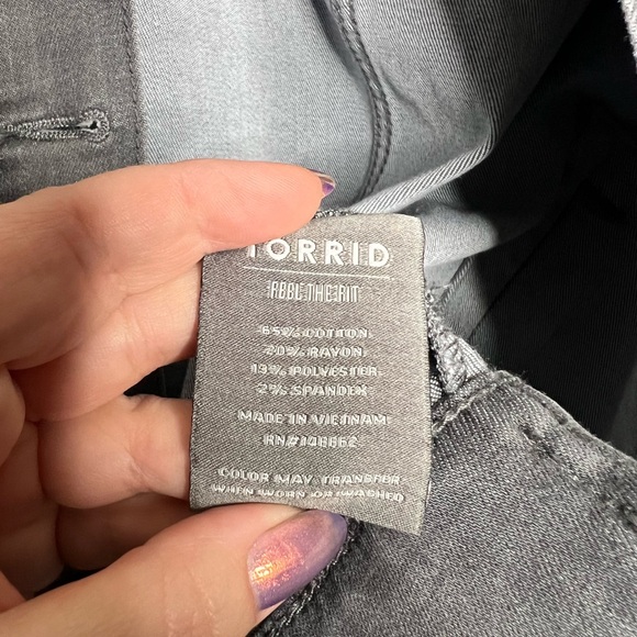 NWT TORRID Gray Denim Jacket - Picture 5 of 5